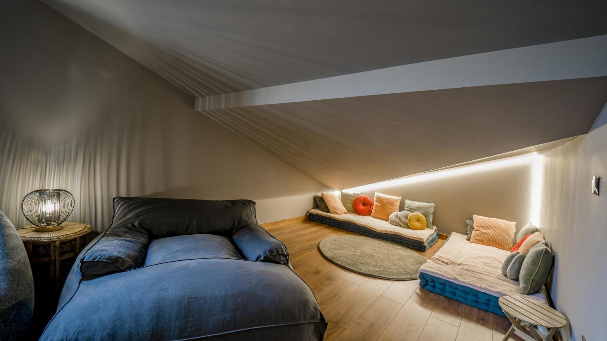 Spacious Modern Attic El Tarter, Andorra Apartamento